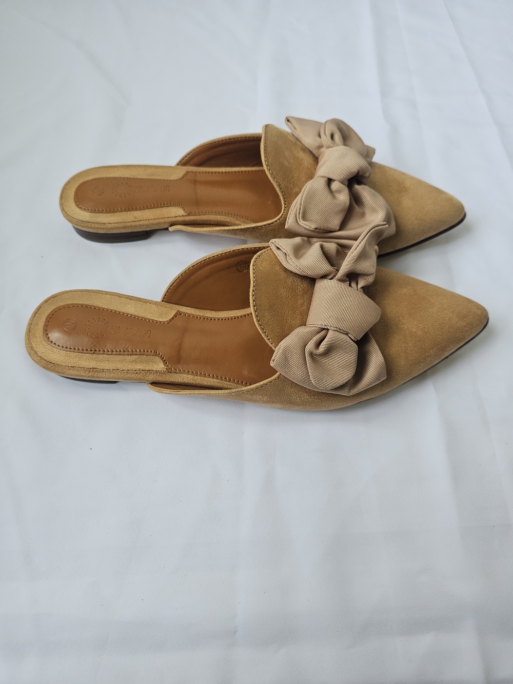 Rilista Khaki Suede Pointed Toe Bow Mules - Size 10 - Picture 7 of 17